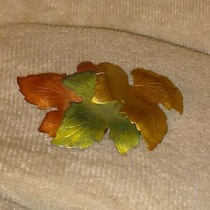 Monet fall brooch